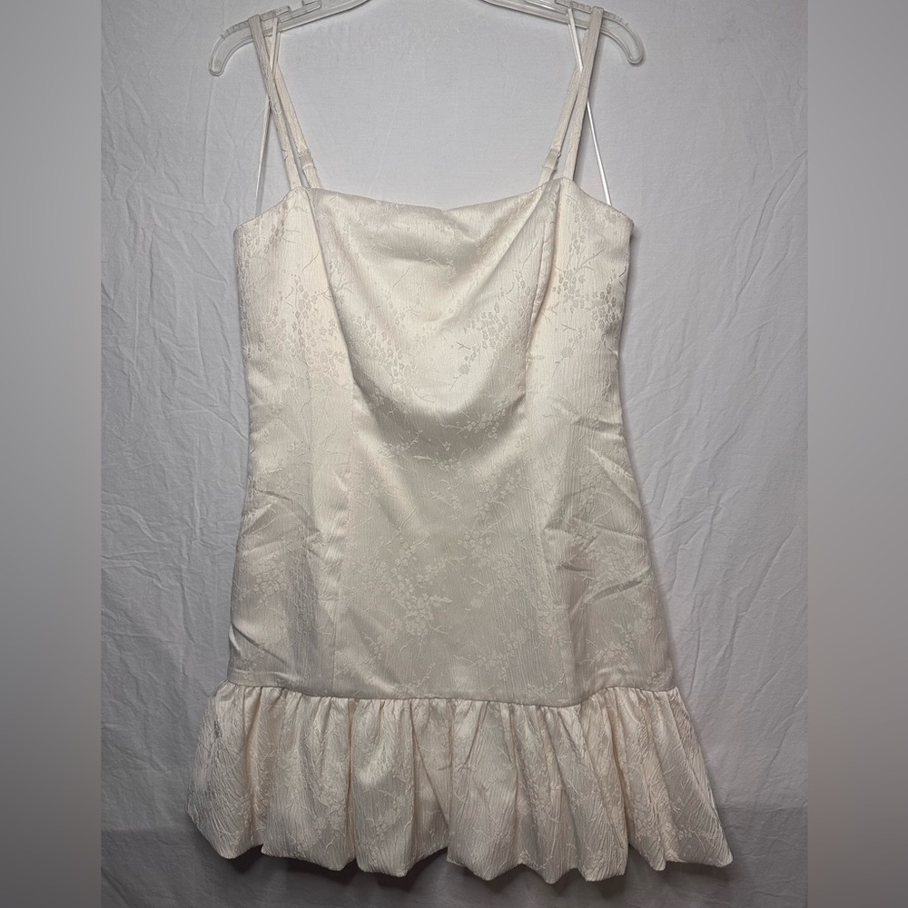 All In Favor Satin Jacquard Mini Dress NWT Cream Ruffle Hem Party Dress Large